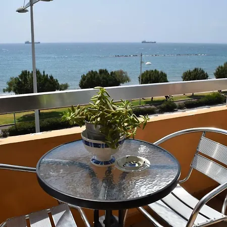 Mediterranean Breeze Apartament *